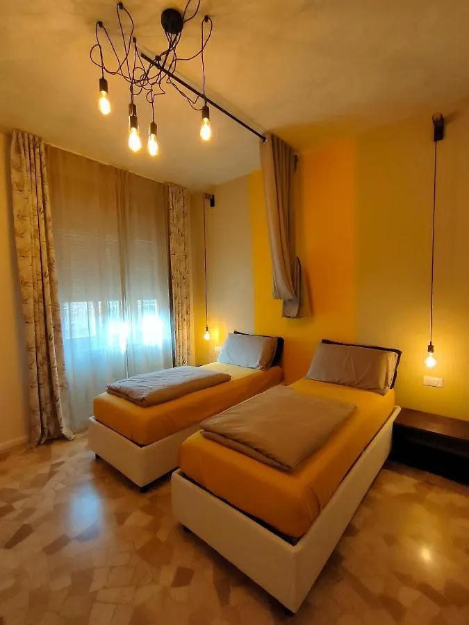 Privatunterkunft Zeljko'S Luxury Hostel Vicenza