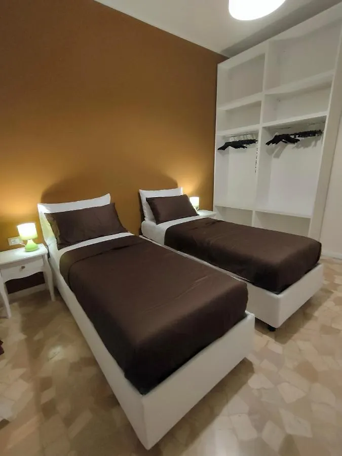 Zeljko'S Luxury Hostel Vicenza 0*,