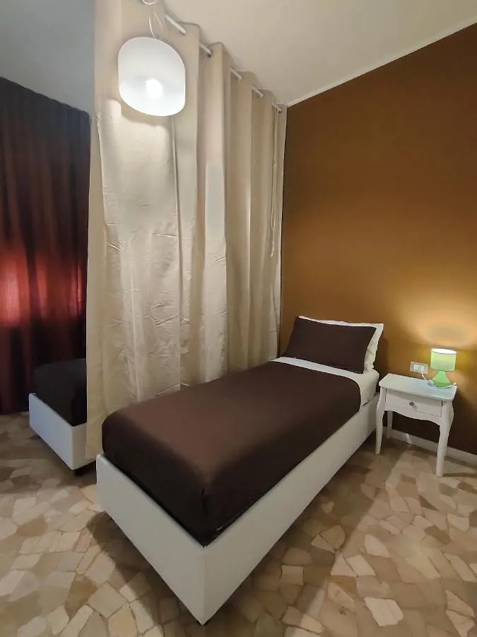 Zeljko'S Luxury Hostel Vicenza Privatunterkunft
