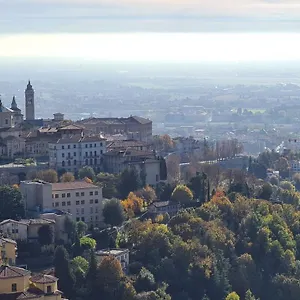 Piazza Vecchia 4*, Bergamo Italien